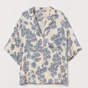 H&M Resort Shirt Size L